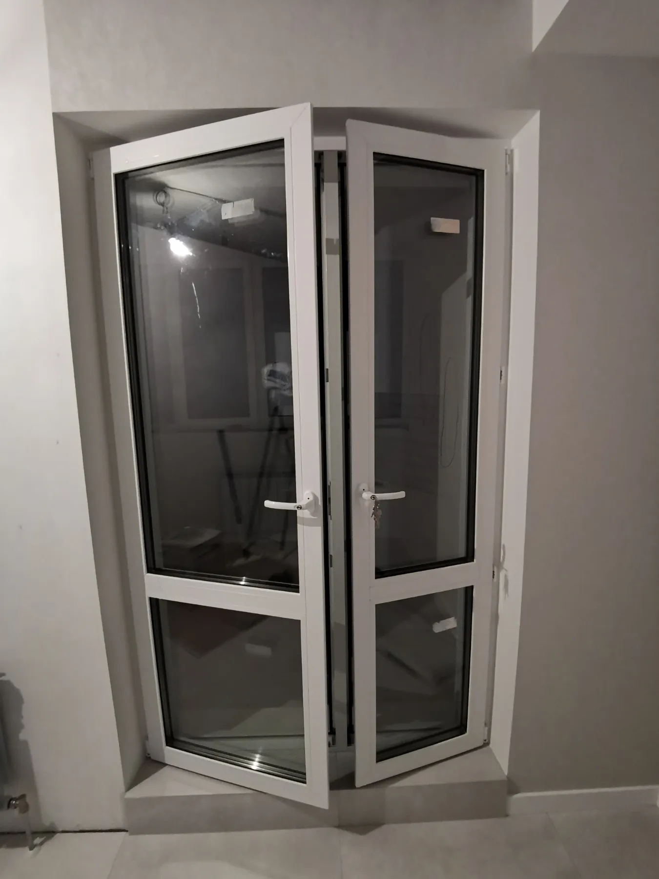 регулировка  дверей на балкон